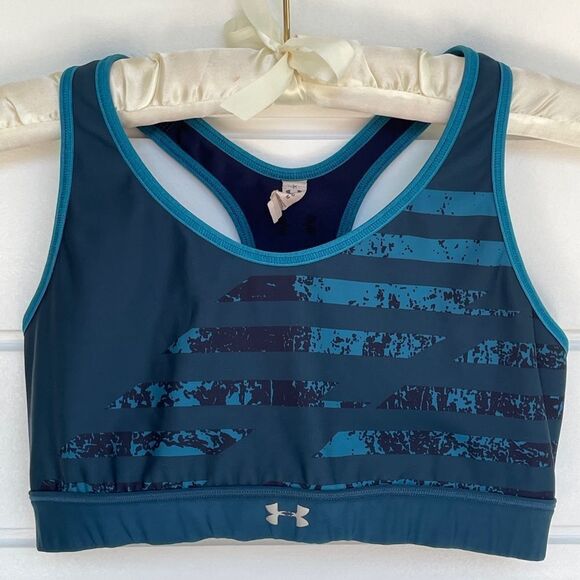 Under Armour Reversible Sports Bra Size Medium - Picture 2 of 12